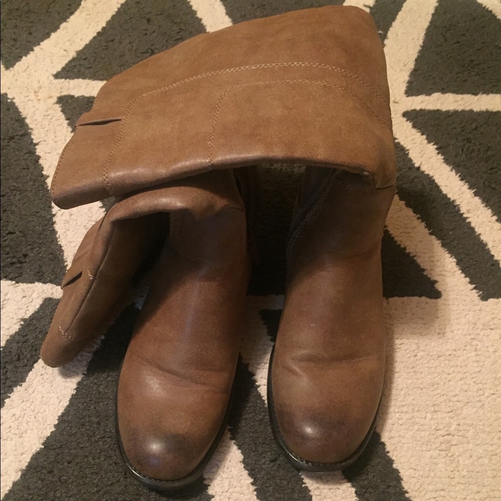 Sixth sense leather boots